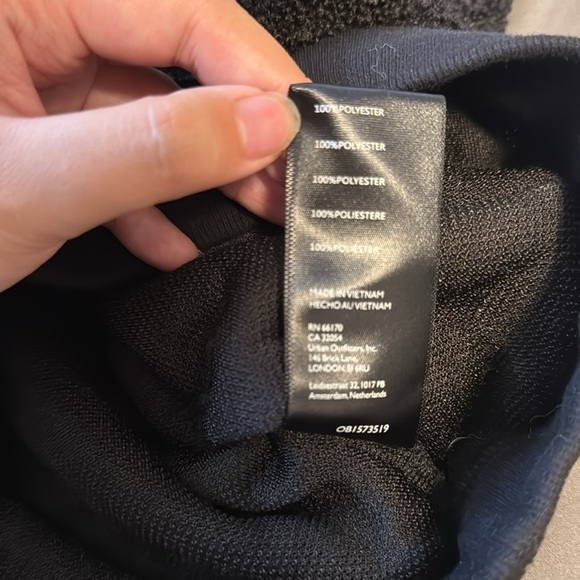 Urban Outfitters BDG Black Fleece Cropped Quarter-Zip Pullover w/ Balloon Sleeve - Picture 4 of 5